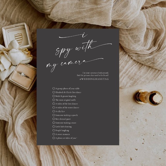 BLAIRE Modern Spy Bröllop Photo Hunt Game Program (Skapare uppladdad)