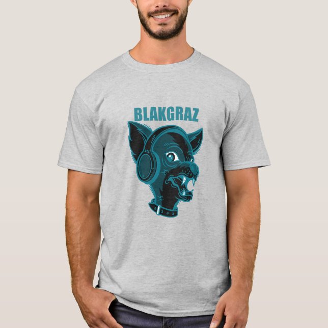 Blakgraz Lucy Hund med hörlurarna T-Shirt (Framsida)