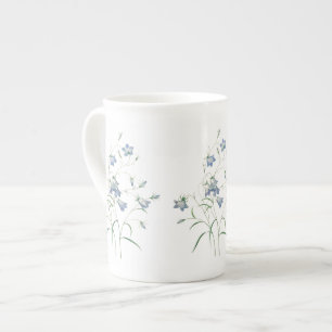 Blåklockor vid Redoute den botaniska Benporslin Mugg