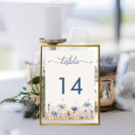 Blåkornblommor &Vete Fält White Modern Bröllop Bordsnummer<br><div class="desc">Mjuka blåkornblommor som blåser i en mjuk brun fält av torkade gräs gör detta enkla kort för bordsnummer i bröllop modernt, men ändå rustiskt och unikt. Man kan nästan känna den trevliga bryggningen av gräsmassans flytta. Enkel elegant, jordtoner och mjuka blåsor på en gräddbakgrund är kombinationen av perfekter. Baksidan av...</div>