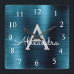Blåmodern Elegant Metallic Monogram Namn Fyrkantig Klocka<br><div class="desc">Modern och Elegant Blue Faux Stainless Steel Foil Monogram Namn och första Personlig Anpassningsbar Wall Clock. Wall Clock ger perfekten till någon som kärlek trendig chic metallisk deka till ge som julgåva eller födelsedagspresent.</div>