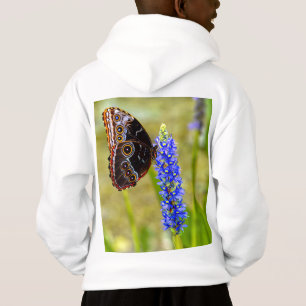 Blåmorfobutterfluga på en marskorkid T-Shirt