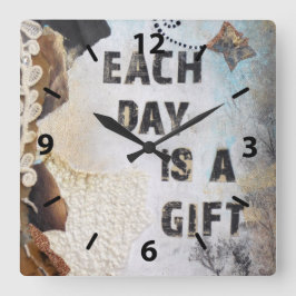Blandad mediekonst varje dag är en gåva fyrkantig klocka