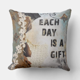 Blandad mediekonst varje dag är en gåva kudde