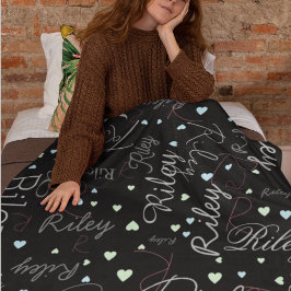 Blandat namn initialer och replikerade hjärtan fleecefilt