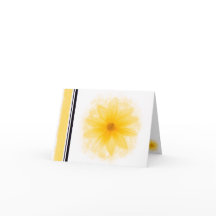 Blankt kort för gultens blomma