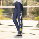 Blåpeterkulsskinn, Gult, Anpassningsbar Boll Leggings<br><div class="desc">Perfekten är en pickleball-entusiaster. Högkvalitativ bensin med ord PICKLEBALL och en gult pickleball på vardera sidan. Roligt för att avslappnad uppspelning av social eller turneringsmatchning - ändra enkelt bakgrunden till färg för att matcha klubbens/teamets färger. Klicka bara på anpassa och rulla nedåt till färg-väljaren.</div>