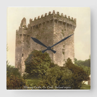 Blarney Castle klocka, Co. Kork, Irland. Fyrkantig Klocka