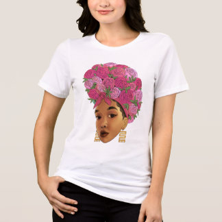 Blasian Tjej Rosa Blommor i Håret T-Shirt