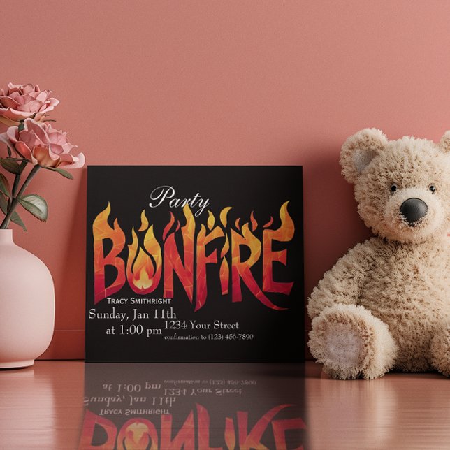 Blasing Bonfire Ord Art Inbjudningar (Skapare uppladdad)