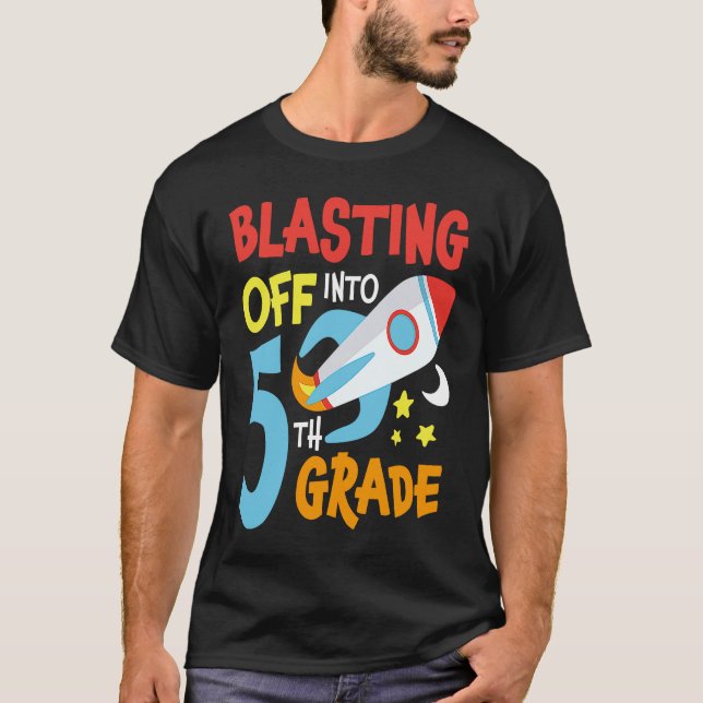 Blasting Off Into 5th Grade Back To School Space R T Shirt (Framsida)