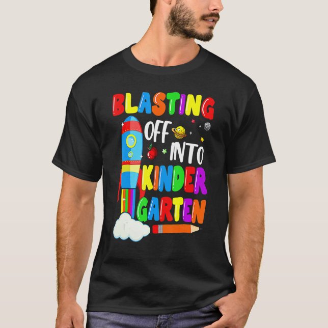 Blasting Off Into Kindergarten   Back To School Bo T Shirt (Framsida)