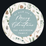 Blått botaniskt foto med minimal elegant under jul runt klistermärke<br><div class="desc">Modern grönt för minsta foliebild,  skript för helgdag av fotodesign för personlig av julfoto. Hand målade eukalyptus,  minimalt löv och modern rustik krutans ge i helgdag ger en lyxaktig känsla. I klassblått,  grönt,  svart,   och grått.</div>