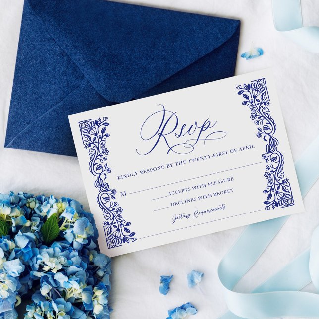 Blått Elegant för ornerat grekiskt Blommönster OSA Kort (Ornate Greek Floral Pattern Blue Elegant Script RSVP Card)