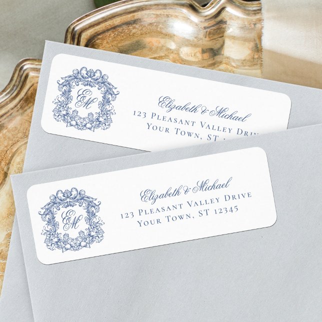 Blått Elegant Monogramm Kröningsvapen Bröllopsretu Returadress Etikett (Skapare uppladdad)