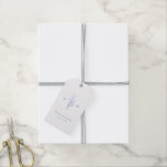 Blått enkelt botaniskt löv monogram bröllop presentetikett<br><div class="desc">Monogrammad initialer och elegant-hand illustrerade botaniskt löv,  elegant och typsnitt i blått och vitt,  enkelt och lyxigt. Underbart tack för att du föredrar klistermärken för det moderna klassiska bröllop,  det enkla formella bröllop,  elegant botaniska trädgårdsbröllop. Visa alla matchande delar i samlingen.</div>