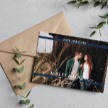 Blått enkelt Modern Bröllop spara datum Spara Datumet<br><div class="desc">Enkla Modern Bröllop spara datum personlig-fotokort. Om du vill ha en mer avancerad anpassning av den här designen klickar du på knappen Anpassa! Matchningsalternativ och fler alternativ för färg finns också på begäran.</div>
