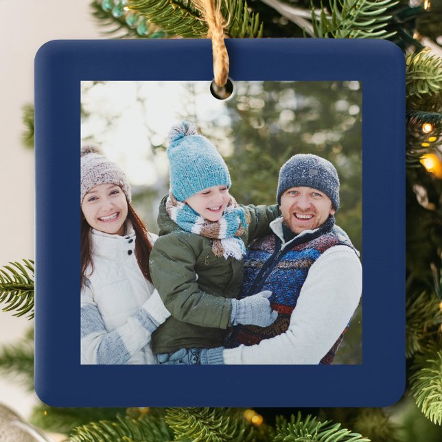 Blått foto för god jul Navy Julgransprydnad Keramik (Navy blue Merry Christmas photo holiday ornament.)