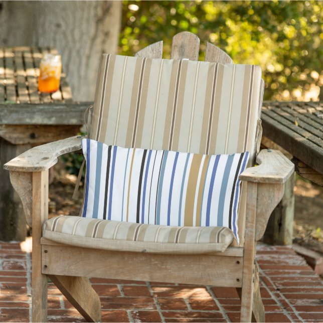 Blått guld och vitt Beach Stripes Coastal Lumbarkudde (Stol)