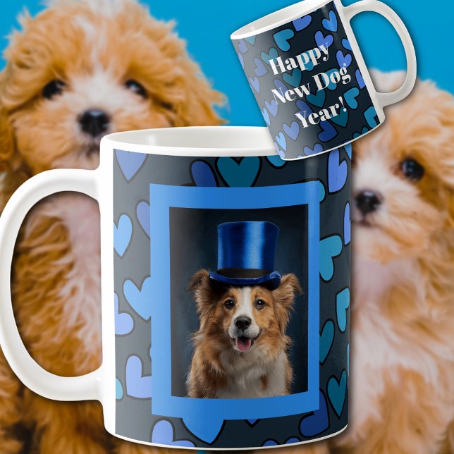 Blått Lycklig - nytt Hund år Kaffemugg (Skapare uppladdad)