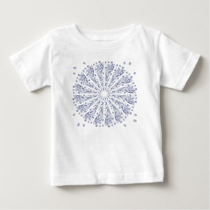 Blått mandalamönster t shirt