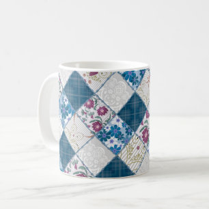 Blått mode rustikt mönster av tygrester kaffemugg