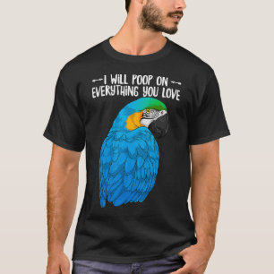 Blått och Gult Macaw Parrot kommer att skjuta på a T Shirt