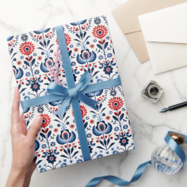 Blått och rött skandinaviskt folknamn presentpapper