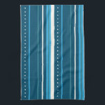 blått rand med flera färgader kökshandduk<br><div class="desc">Blå rand med vit färg för accenter. Ett underbart tillägg till ditt vardagskök eller till att ta med i ett köksinspirerat gåva till Hanukkah från basket. En vacker handduk som kommer att arbeta hårt för dig i köket som kökshandduk eller som dekorativ biet.</div>