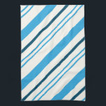 blått rand med flera färgader på vit bakgrund kökshandduk<br><div class="desc">Stor blå rand på en vit skålhandduk. Ett underbart tillägg till ditt vardagskök eller till att ta med i ett köksinspirerat gåva till Hanukkah från basket. En vacker handduk som kommer att arbeta hårt för dig i köket som kökshandduk eller som dekorativ biet.</div>