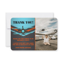 Blått, rött, flygplansflyg, födelsedagfoto för luf