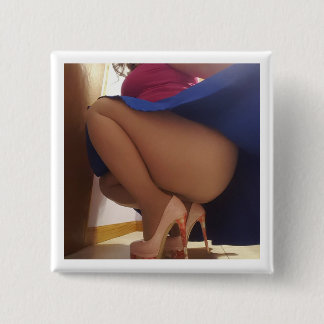 Blåttkjolpeekabooen knäppas knapp