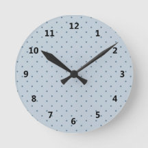Blåttpolka dots på mer ljus blått