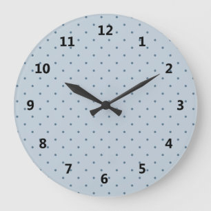 Blåttpolka dots på mer ljus blått stor klocka