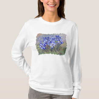 Blåttvildblommar i en fältkonstmålning t shirt