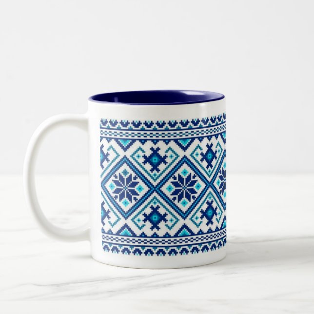 Blåukrainska broderier (vyshyvanka) mugg (Vänster)