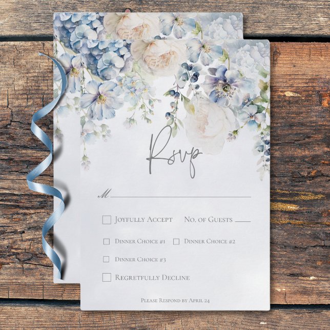 Blåvit Blommigt Modern Bröllop-middag OSA Kort (Blue & White Floral Modern Wedding Dinner RSVP Card)