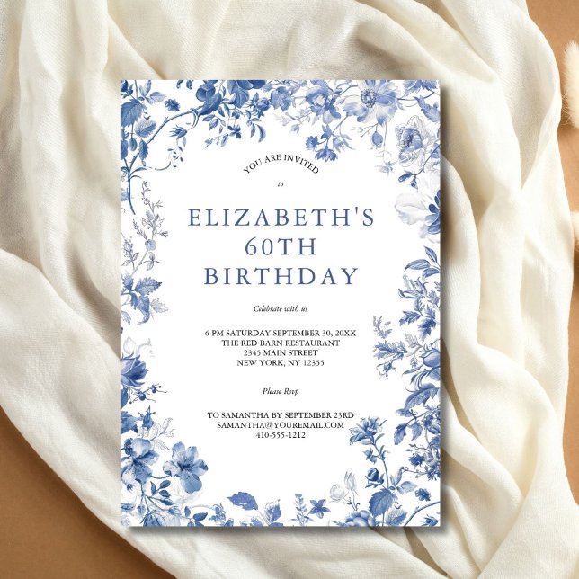 Blåvit Blommigt Toile Watercolor 60:e födelsedagen Inbjudningar (Elegant Blue White Floral Toile 60th Birthday Invitation for her. Printed or Instant digital downloa)