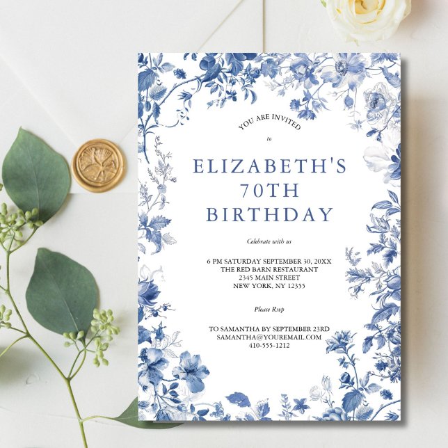 Blåvit Blommigt Toile Watercolor 70:e födelsedagen Inbjudningar (Blue White Floral Toile Elegant 70th Birthday party invitation for her. Printed or Digital Download)