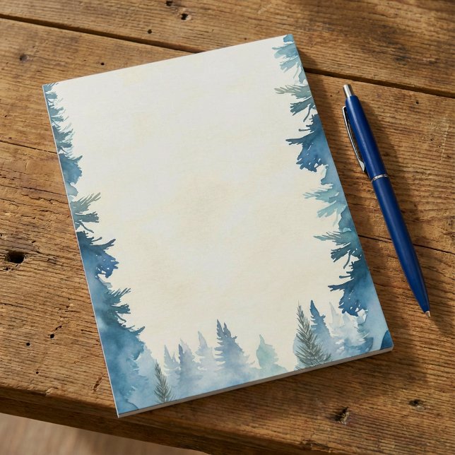 Blåvvintern gräs träd anteckningsblock (Blue winter pine trees plain notepad.)