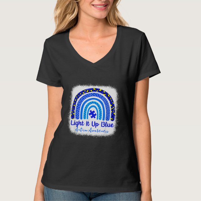 Bleached Autism Awareness Light it Up Blue Rainbow T Shirt (Framsida)