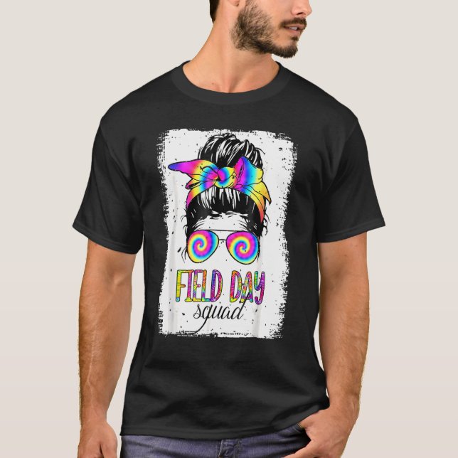 Bleached Fält Day Squad Messy Bun Tie Dye T Shirt (Framsida)