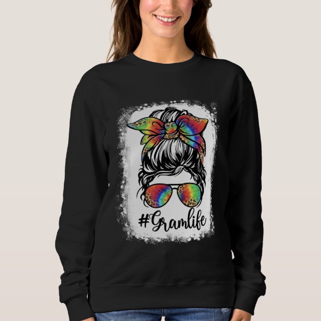 Bleached Gram Life Messy Bun Girl Leopard Cute Mot T Shirt (Framsida)