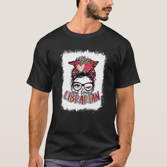 Bleached Leopard One Loved Librarian Bookworm Vale T Shirt (Framsida)