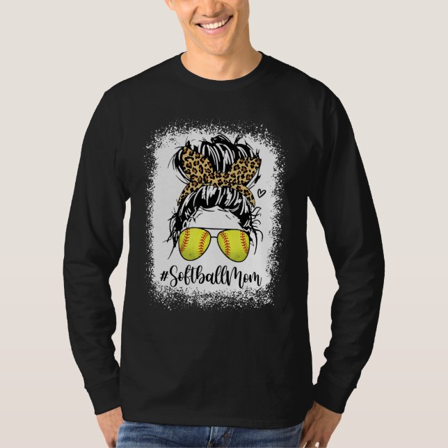 Bleached Leopard Softball Mom Game Day Messy Bun M T Shirt (Framsida)