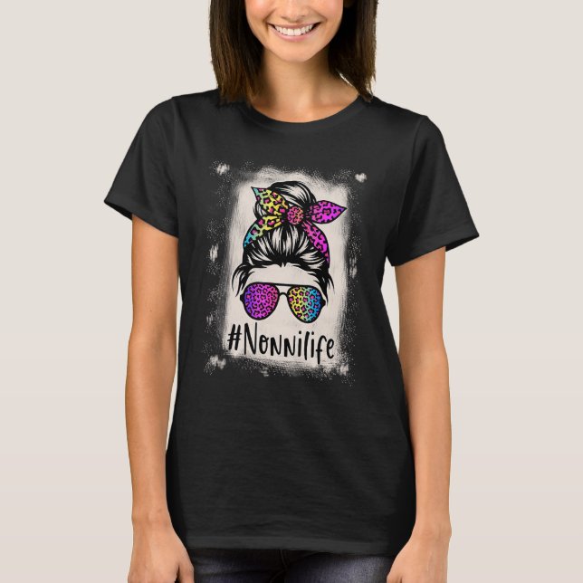 Bleached Nonni life Messy Bun Rainbow Leopard Moth T Shirt (Framsida)