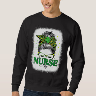 Bleached Nurse Life Messy Bun Leopard St Patricks Lång Ärmad Tröja