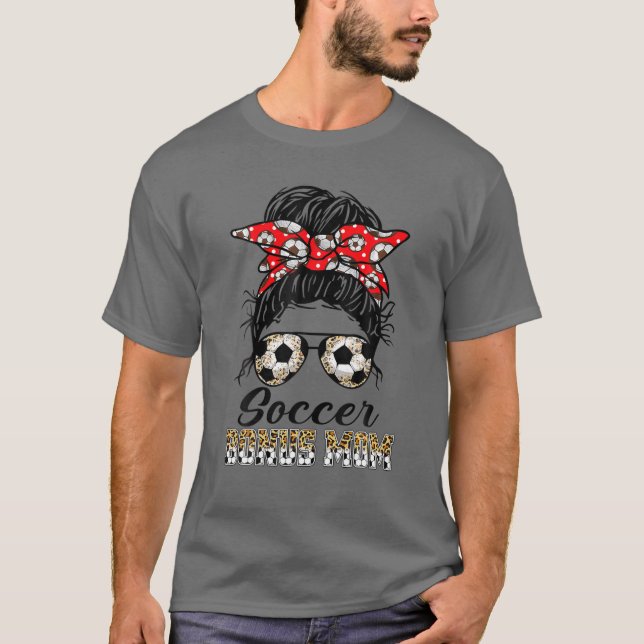 Bleached Oceaner Bonus Mamma Messy Bun Game Day Mo T Shirt (Framsida)