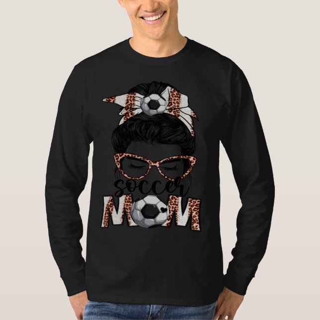 Bleached Soccer Mom Game Day Messy Bun Leopard Pri T Shirt (Framsida)