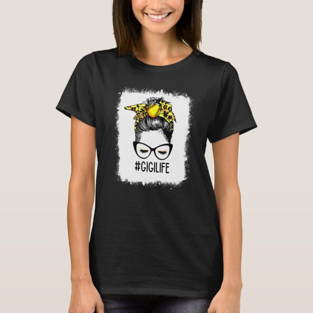 Bleached Softball Gigi Life Leopard Messy Bun Moth T Shirt (Framsida)
